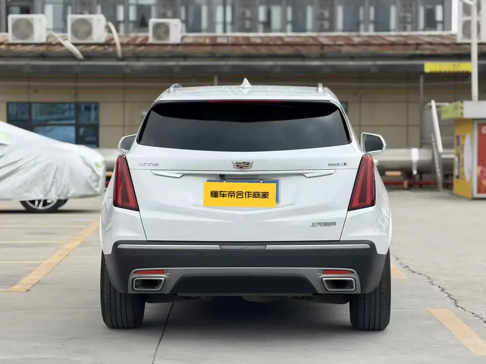 Cadillac XT5 Cadillac XT5 2022 2.0T two-wheel drive luxury model 2022 — миниатюра 2
