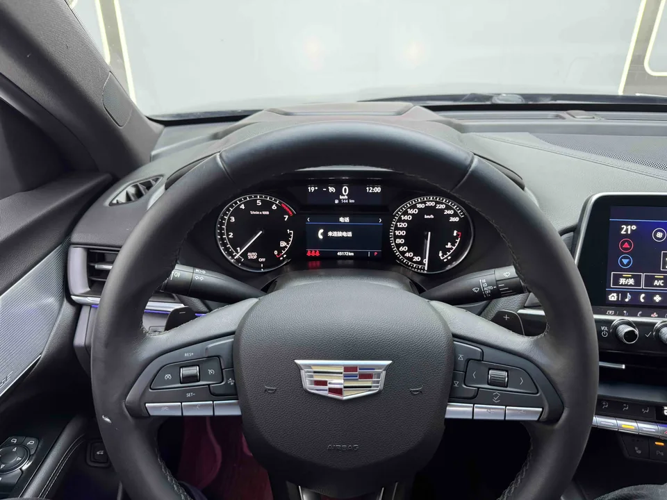 Cadillac CT4 Cadillac CT4 2022 28T luxury model 2022 — миниатюра 4