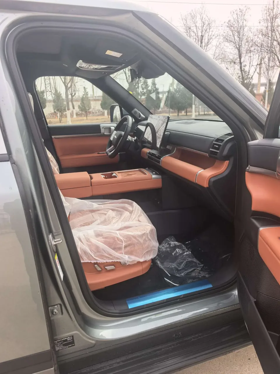 BYD Leopard Titanium 7 PHEV Titanium 7 PHEV 2025 135KM 2WD Pro Edition 2026 — миниатюра 5