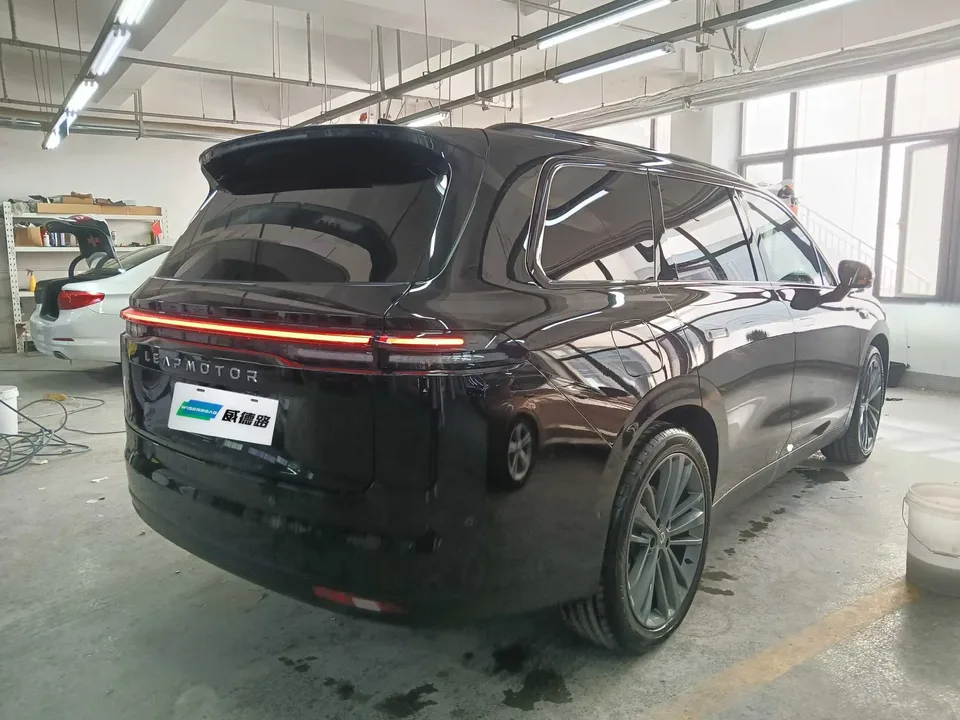 Leapmotor C16 Extended Range 200 Premium Edition 2024 — миниатюра 3