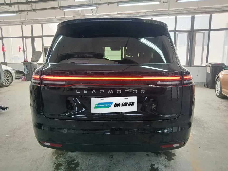 Leapmotor C16 Extended Range 200 Premium Edition 2024 — миниатюра 5