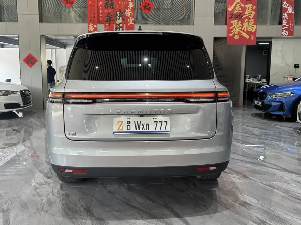 Leapmotor C16 pure electric version 520 premium version 2024 — миниатюра 2
