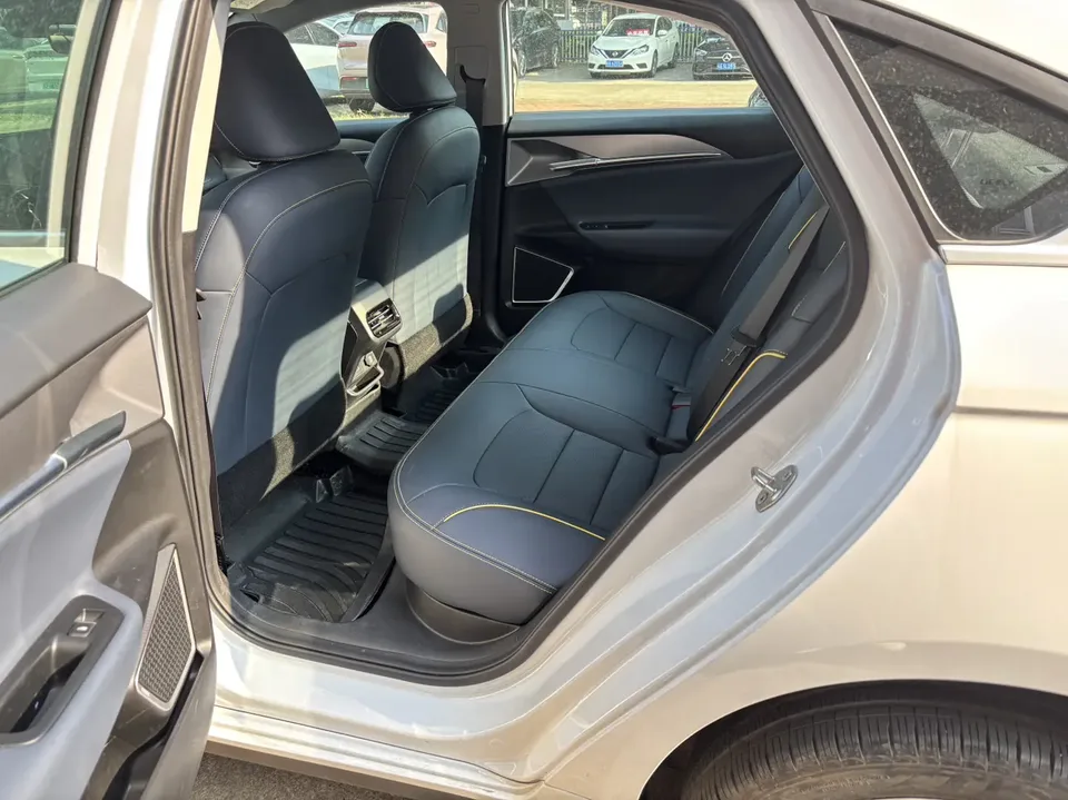 Geely Geometry G6 Geely Geometry G6 2024 500KM flagship model 2024 — миниатюра 3