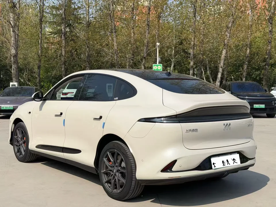 Zhiji LS6 Max Standard Edition 2024 — миниатюра 4