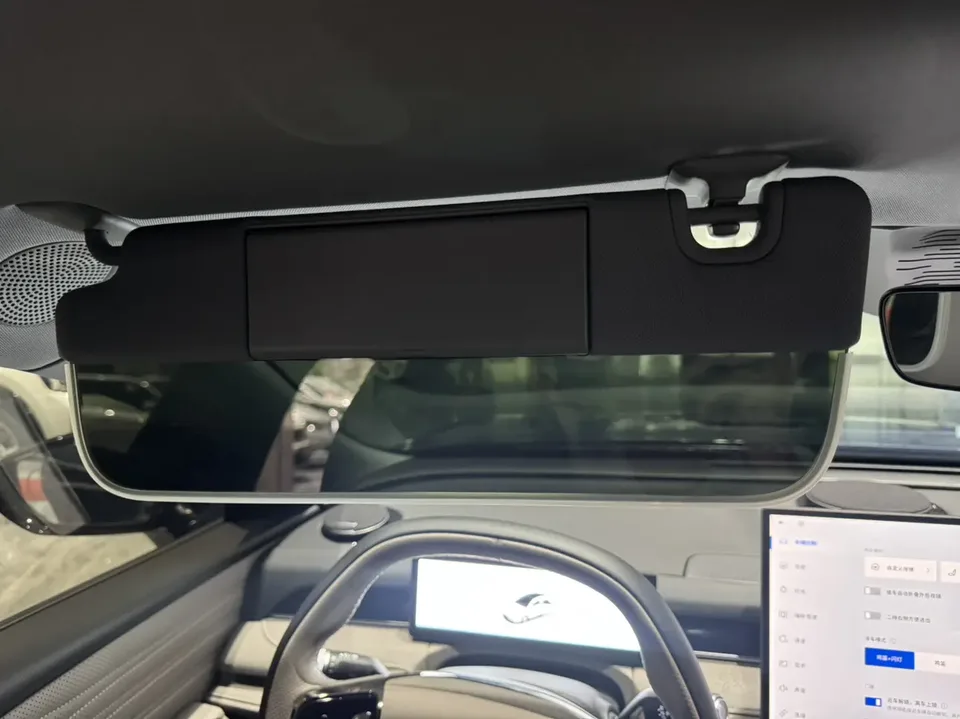 Geely Galaxy Star 8 PHEV 130km EM-i Premium Edition 2025 — миниатюра 5