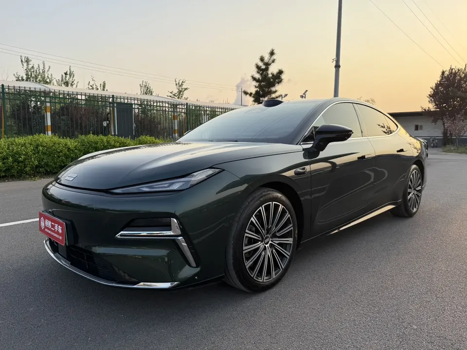 Geely Galaxy Star 8 PHEV 2025