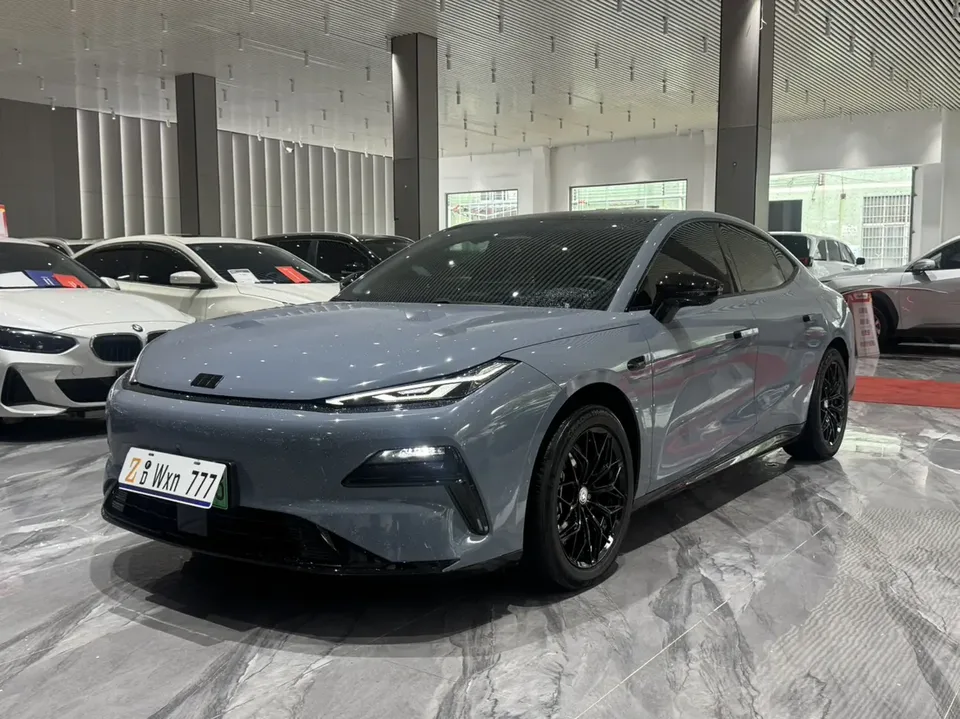 Geely Galaxy Star 8 PHEV 2025