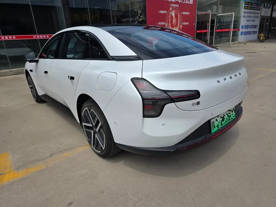 XPeng Xiaopeng MONA M03 600 Ultra-long-range Max version 2025 — миниатюра 4