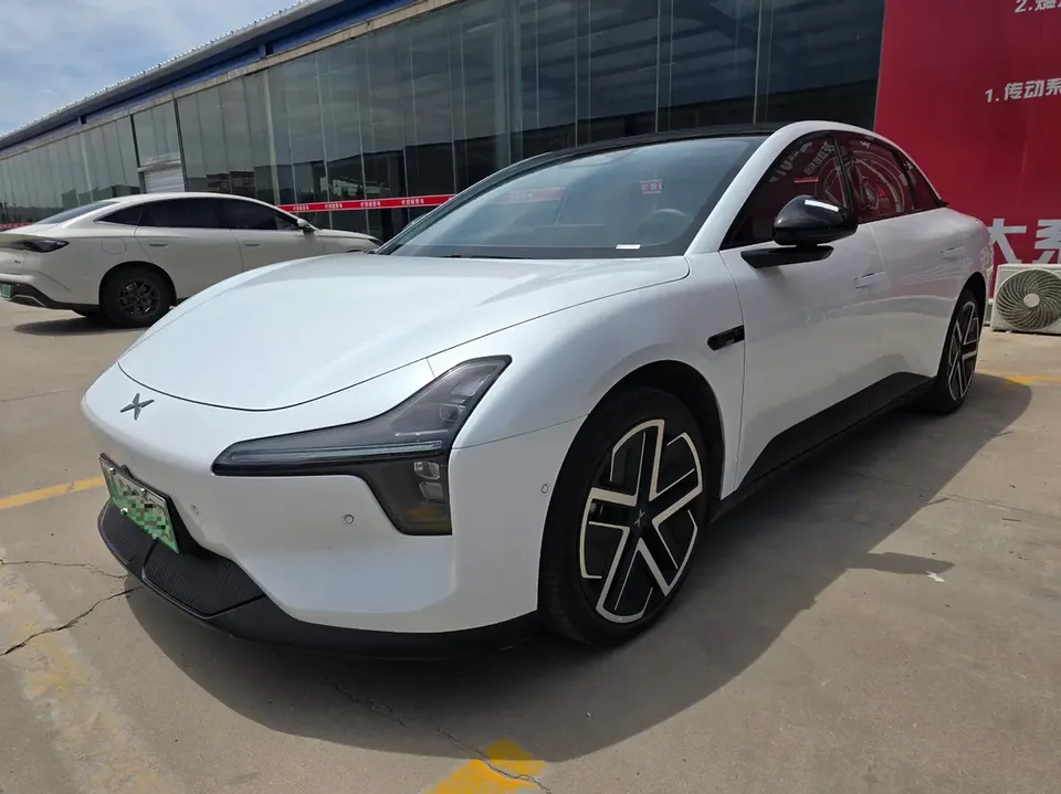 XPeng Xiaopeng MONA M03 2025