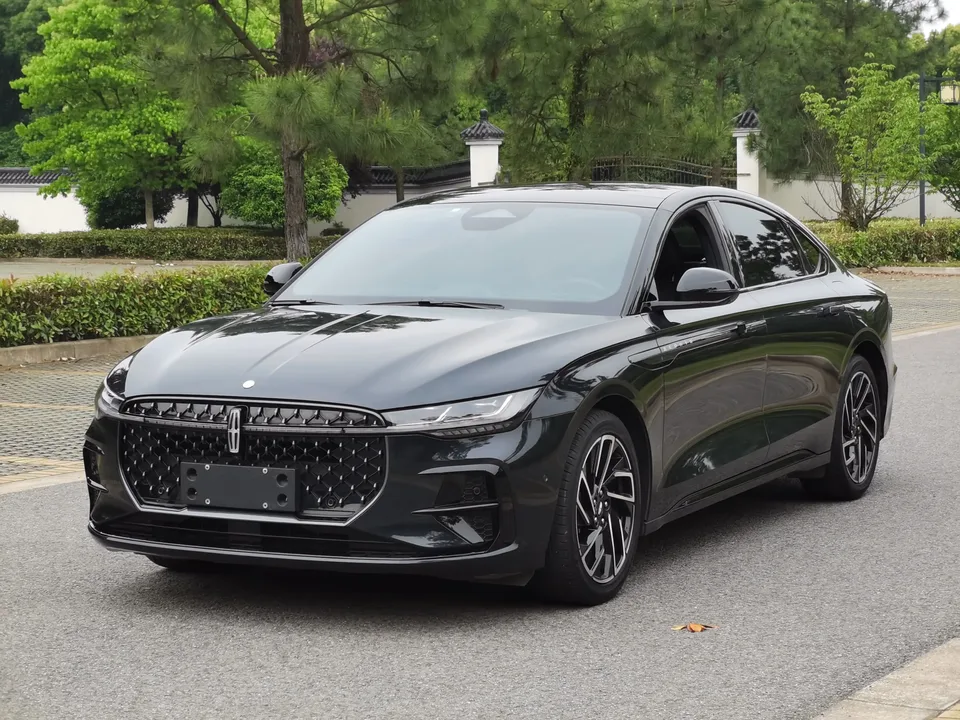 Lincoln Z 2023