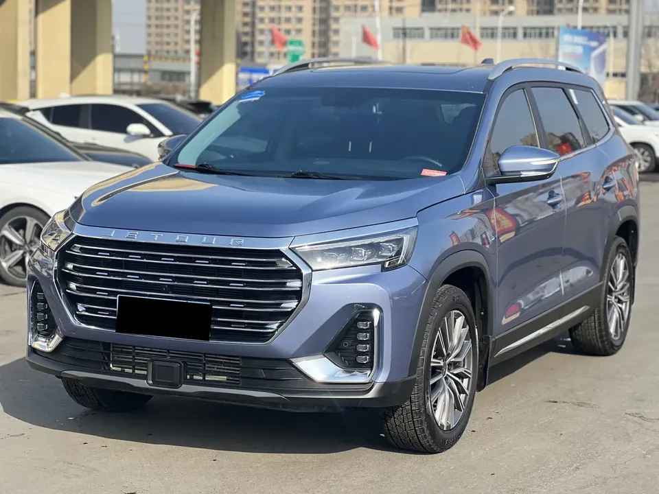 Jetour Jietu X90 PLUS Jietu X90 PLUS 2023 1.6TD DCT Villa 2023 — photo 1, buy with delivery to Moscow