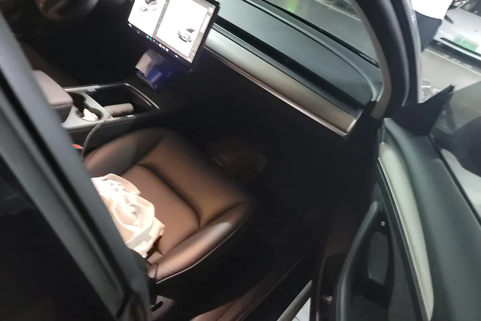 Tesla Model 3 Model 3 2022 Model 3 2022 rear-wheel drive version 2022 — thumbnail 2