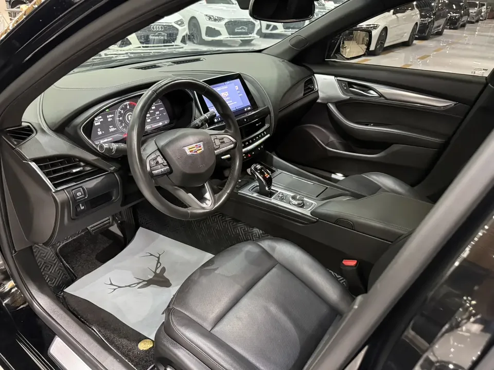 Cadillac CT5 28T Luxury Standard Edition 2023 — миниатюра 4