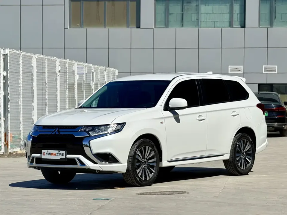 Mitsubishi Outlander 2022