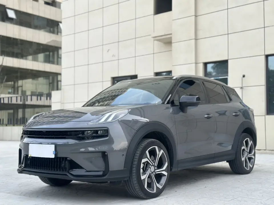 Lynk & Co 06 2023