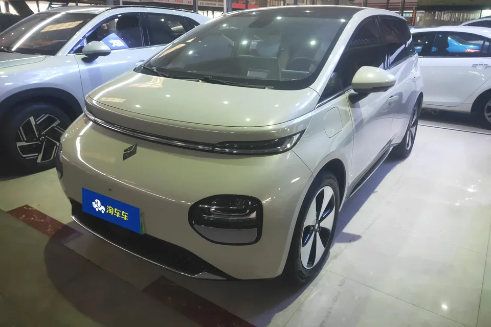 Baojun clouds 2024