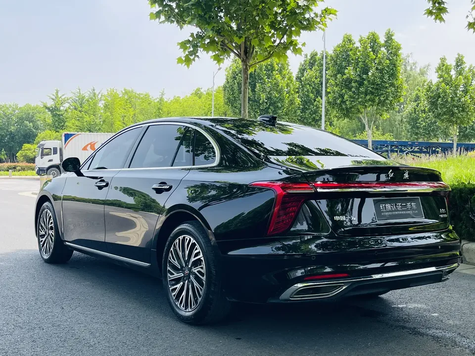 Hongqi H5 H5 2024 Hongqi H5 2024 2.0T Automatic Intelligent Connection Flagship Chang Edition 2024 — thumbnail 2