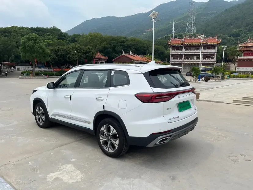 Chery Tiggo 8 PRO PHEV 1.5T DHT indulgent version 2023 — миниатюра 4