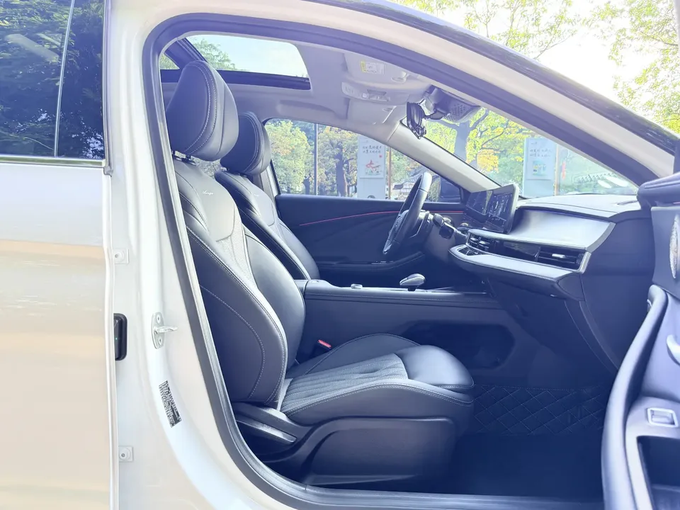 Chery Arrizo 8 1.6TGDI DCT Elegant 2024 — миниатюра 5