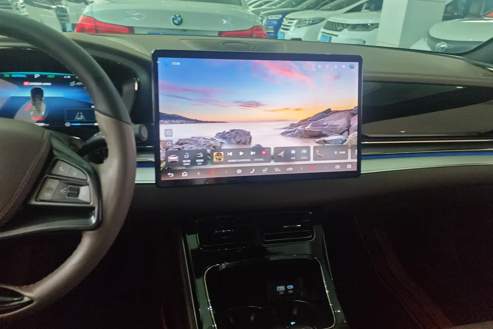 BYD Han DM HAN DM 2024 DM-i Honor Edition 121KM Premium Edition 2024 — thumbnail 3