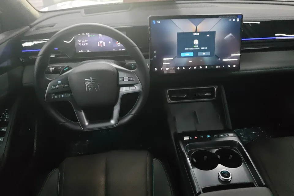 BYD Qin L EV 545km Excellence Edition 2025 — миниатюра 4