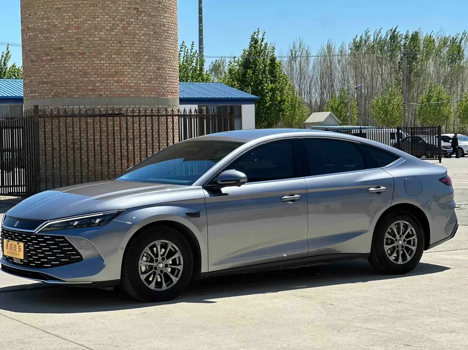 BYD Qin L DM 2025
