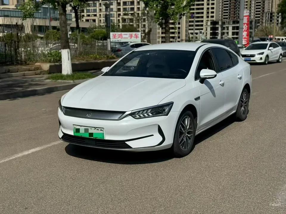 BYD Qin PLUS EV 2024