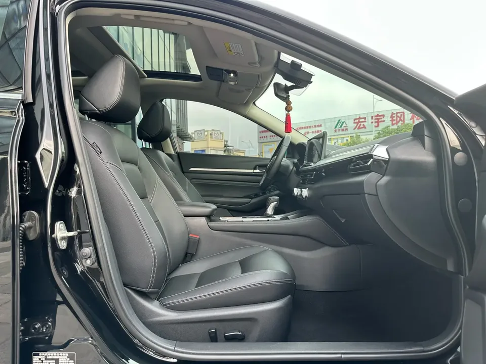 Nissan Altima Teana 2.0L XL-TLS Enjoy Edition 2023 — миниатюра 4