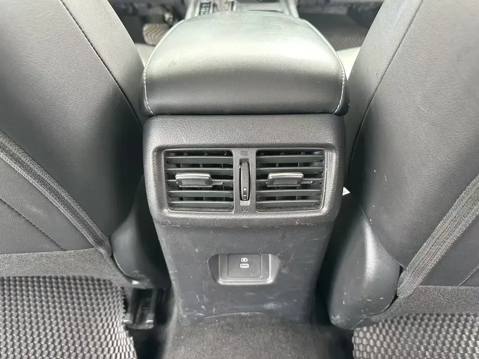 Nissan Sylphy Sylphy 2023 1.6L CVT Enjoy Edition 2024 — thumbnail 3