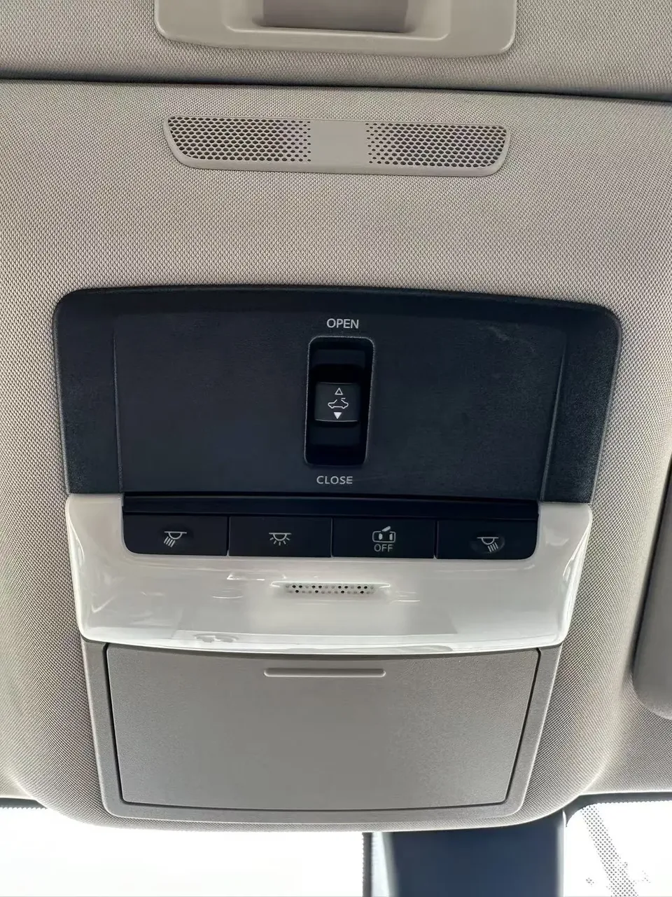 Nissan Sylphy Sylphy 2023 1.6L CVT Enjoy Edition 2024 — thumbnail 4