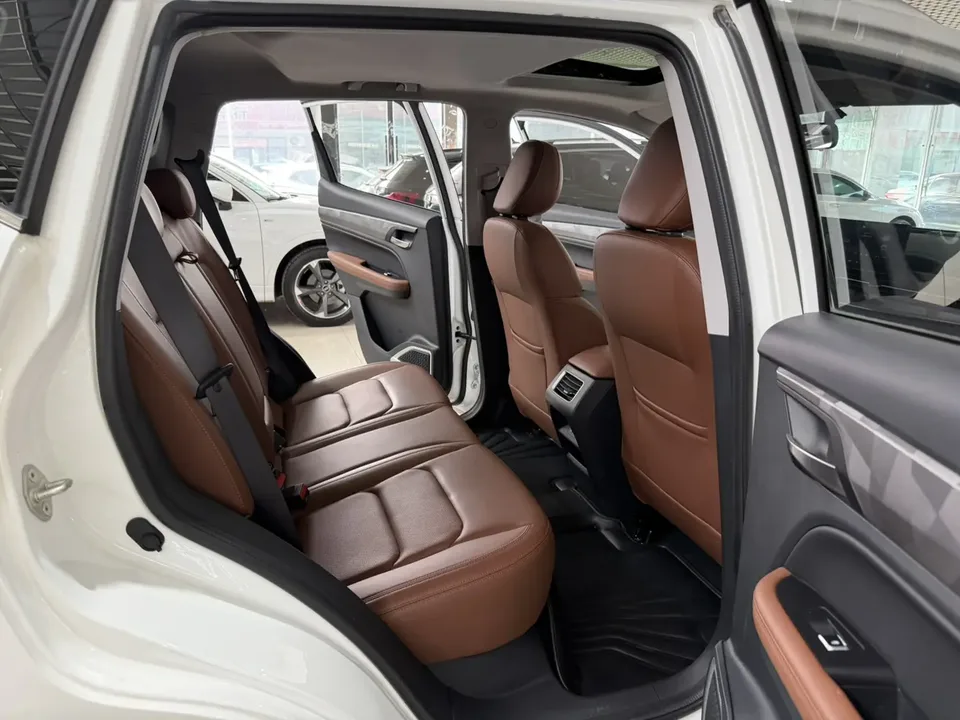 Geely Vision X6 Vision X6 2021 PRO 1.4T Automatic Premium Edition 2022 — thumbnail 5