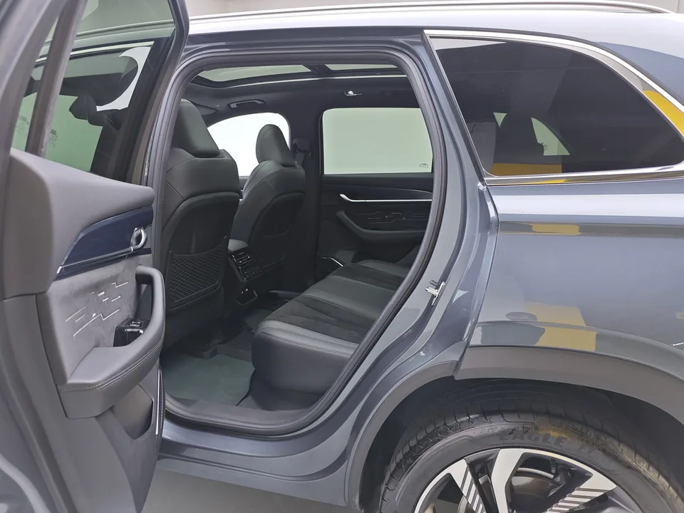 Geely Monjaro Xingyue L 2024 2.0TD High Power Automatic 2WD Skyline Edition 2024 — миниатюра 4
