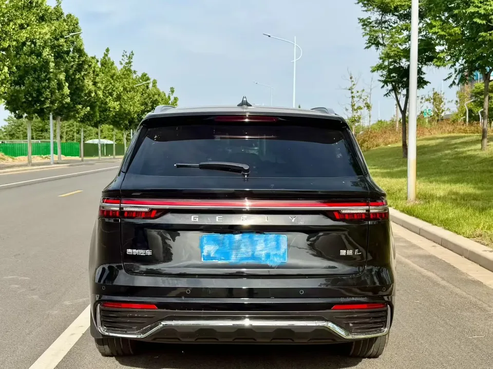 Geely Monjaro 2.0TD High Power Automatic 2WD Dongfang Yao Today Edition 2025 — миниатюра 2