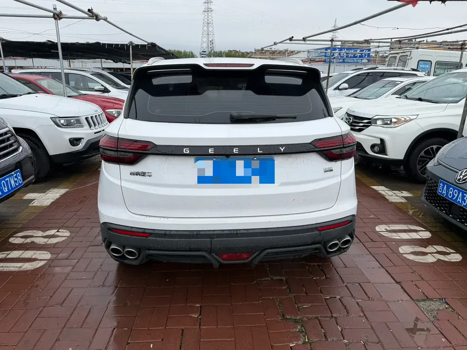 Geely Coolray SX11 Binyue 2021 240T DCT Platinum Edition 2022 — thumbnail 2