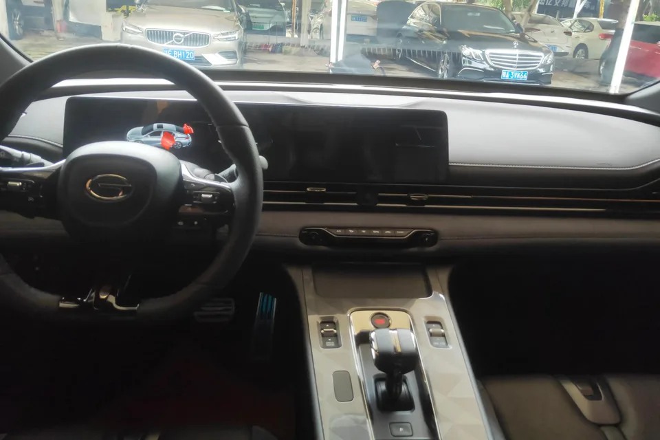 GAC Trumpchi Shadow Leopard 400T Automatic R Pro 2024 — миниатюра 4