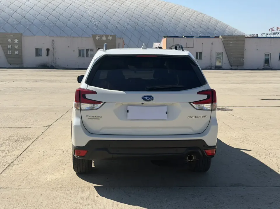 Subaru Forester FORESTER 2022 2.0i AWD Deluxe Edition EyeSight 2023 — миниатюра 2