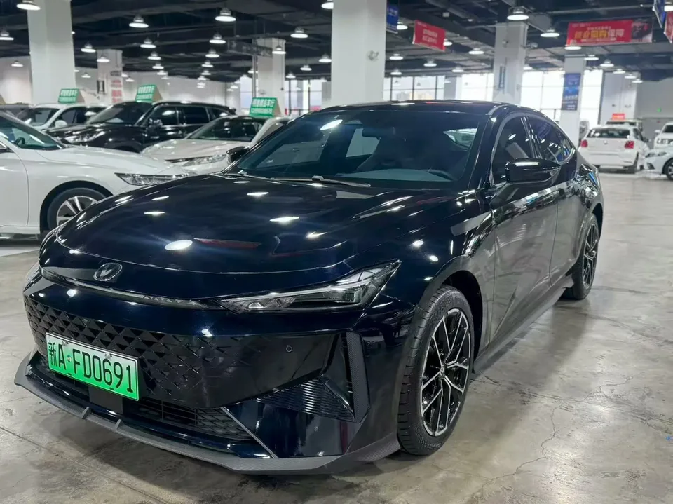 Changan UNI-V 2025