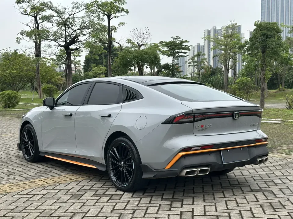 Changan UNI-V Changan UNI-V 2024 1.5T Premium Sports 2024 — thumbnail 2