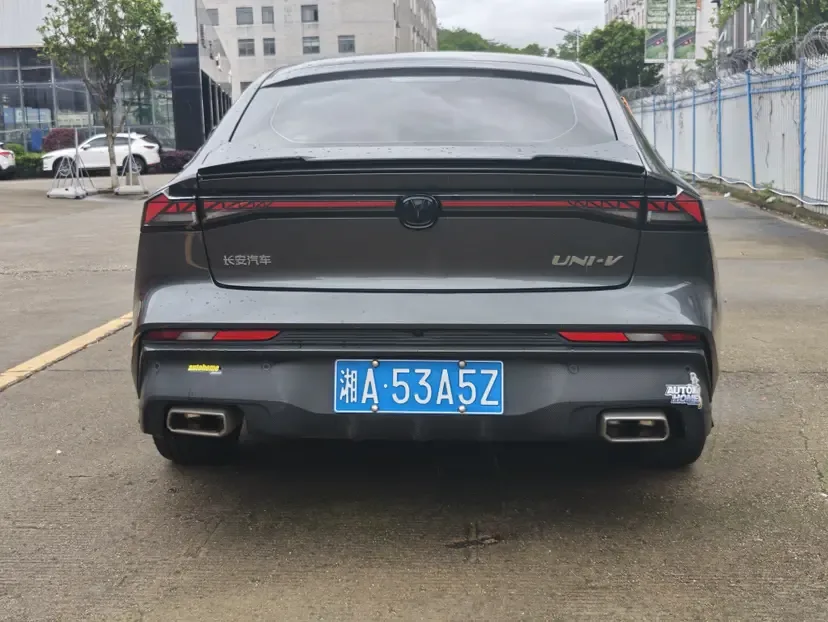 Changan UNI-V Changan UNI-V 2024 1.5T Premium 2024 — thumbnail 2