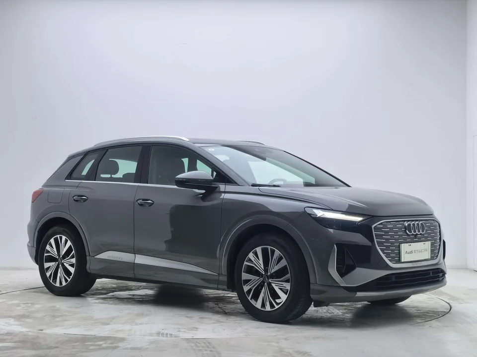 Audi Q4 e-tron 2024