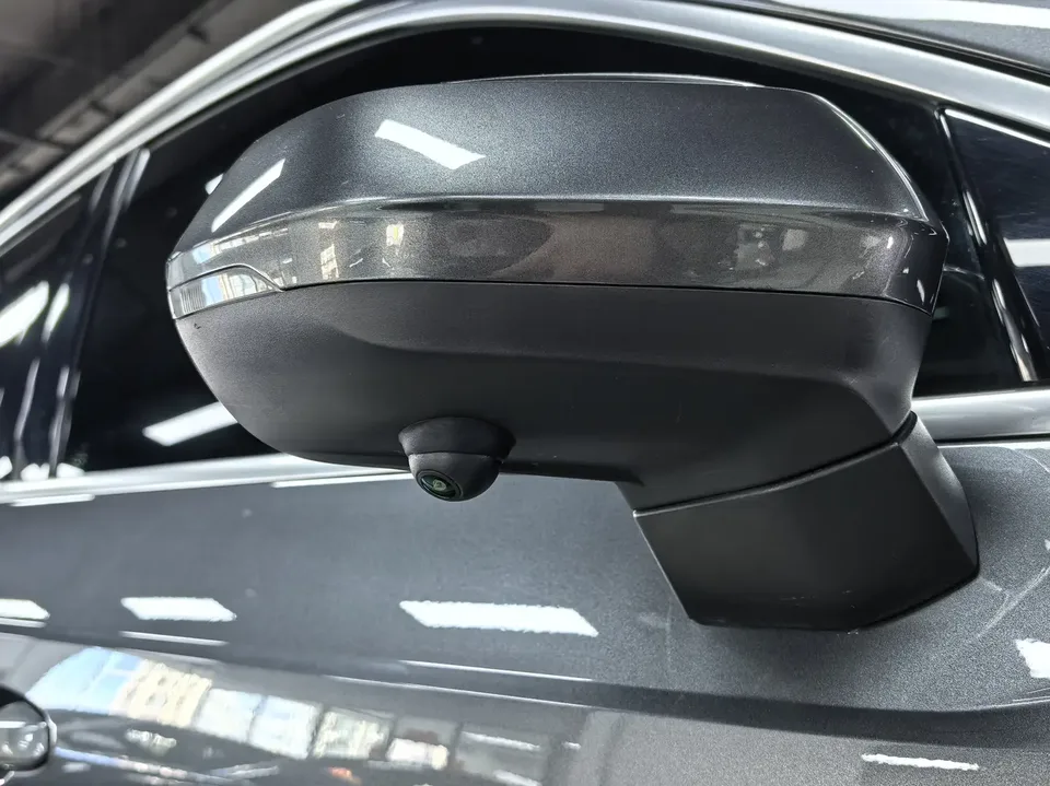 Audi Q3 Q3 2022 Audi Q3 2022 35 TFSI Fashionable and Dynamic 2022 — thumbnail 4