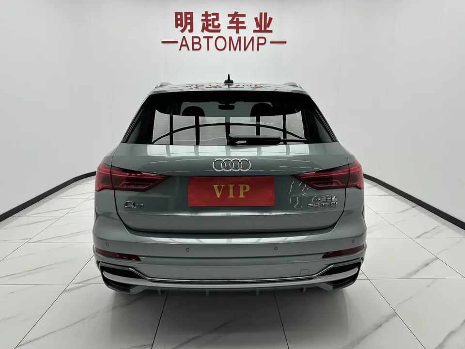 Audi Q3 Audi Q3 2023 35 TFSI Fashionable and Dynamic 2023 — миниатюра 2
