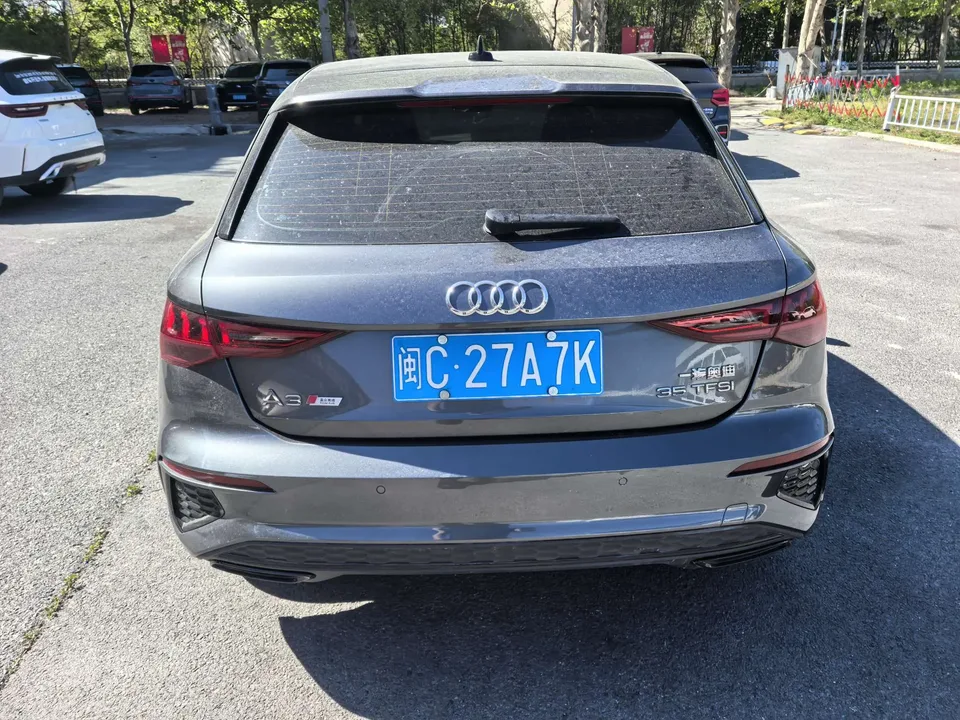 Audi A3 Sportback 35 TFSI stylish and sporty 2022 — миниатюра 2
