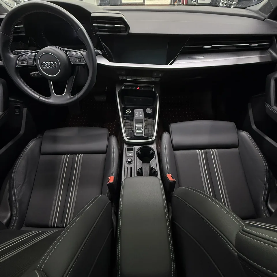 Audi A3 A3 2023 facelift Sportback 35 TFSI stylish and sporty 2023 — thumbnail 3