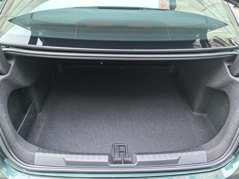Audi A3 Audi A3 2025 A3L Limousine 35 TFSI Flying Spur Premium Edition 2026 — миниатюра 4
