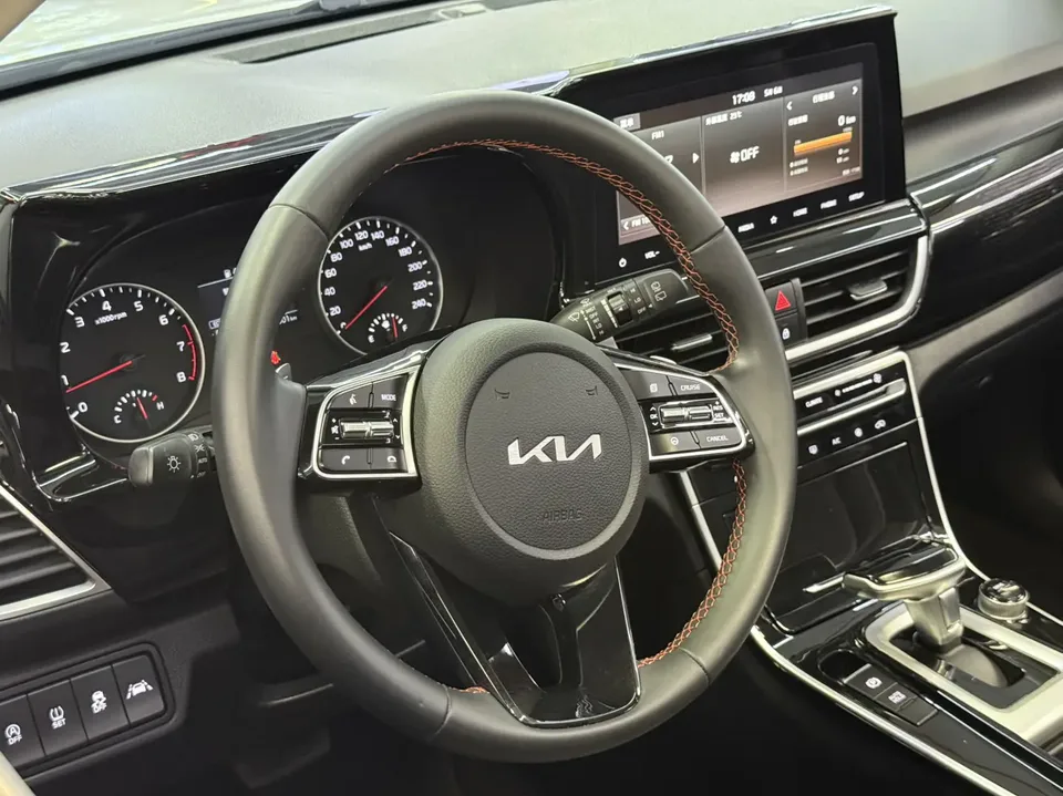 Kia Run proudly Run proudly 2021 AOPAO 1.5L CVT New Edition 2022 — thumbnail 5