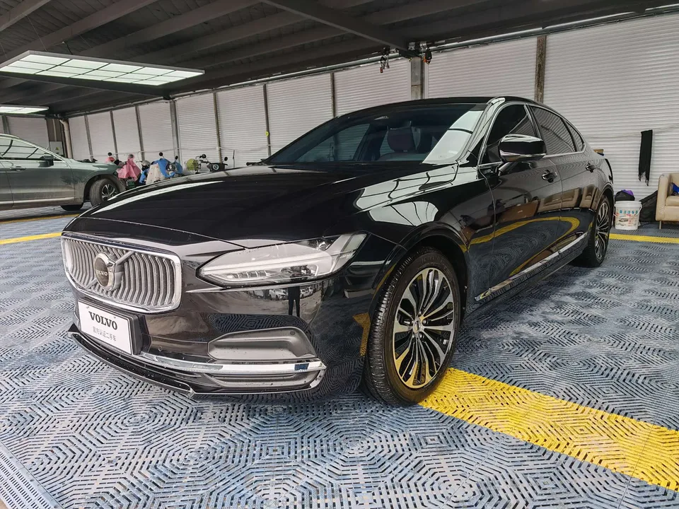 Volvo S90 2022