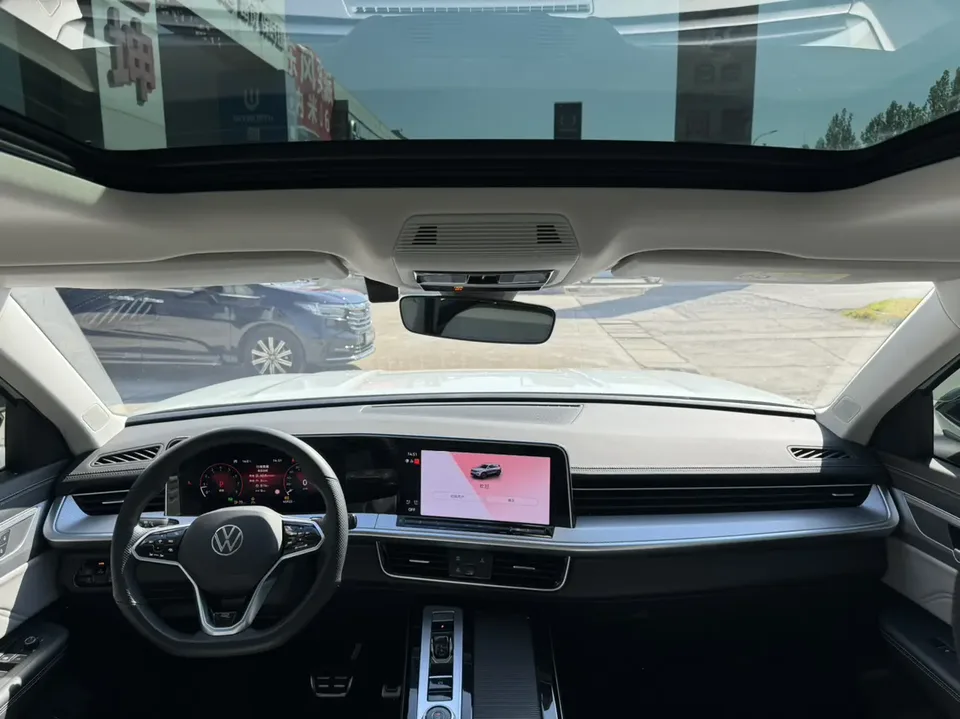 Volkswagen Patrol 2023 Lanxun 380TSI 4WD R-Line Tour Edition 2023 — миниатюра 3