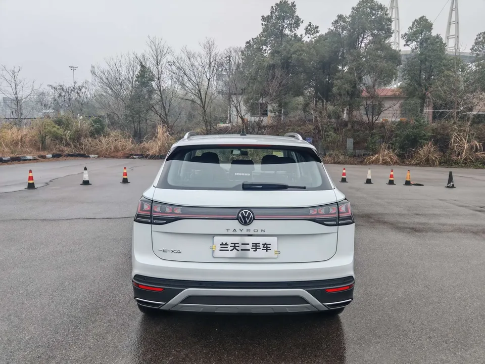 Volkswagen Tayron facelifted 300TSI two-wheel drive 2026 — миниатюра 2