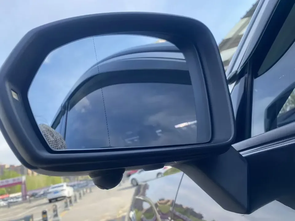 Volkswagen Tayron 280TSI 2WD Luxury Smart Edition 2022 — миниатюра 4